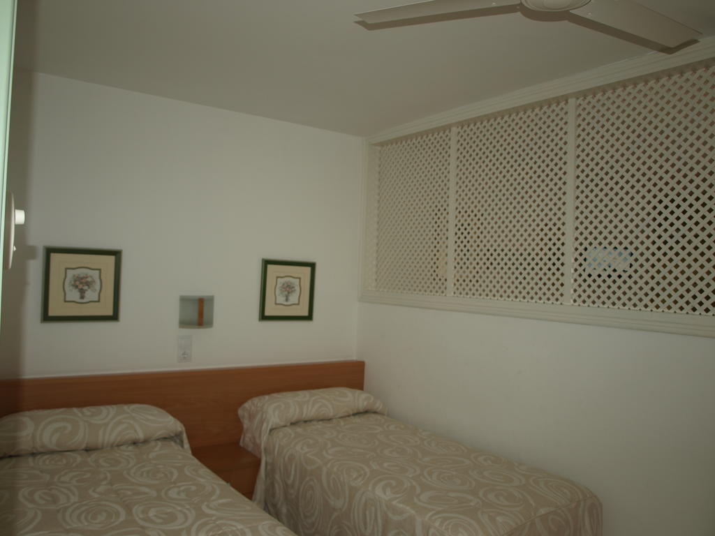 Apartaments Geminis Cambrils Chambre photo