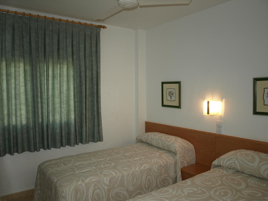 Apartaments Geminis Cambrils Chambre photo