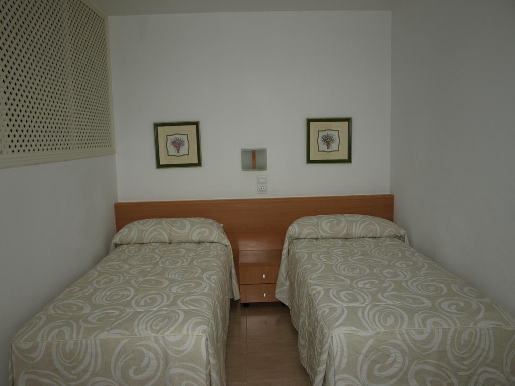 Apartaments Geminis Cambrils Chambre photo